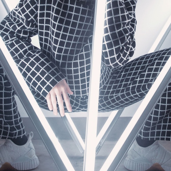 Meet your Posher, Dayna - Picture 1 of 1